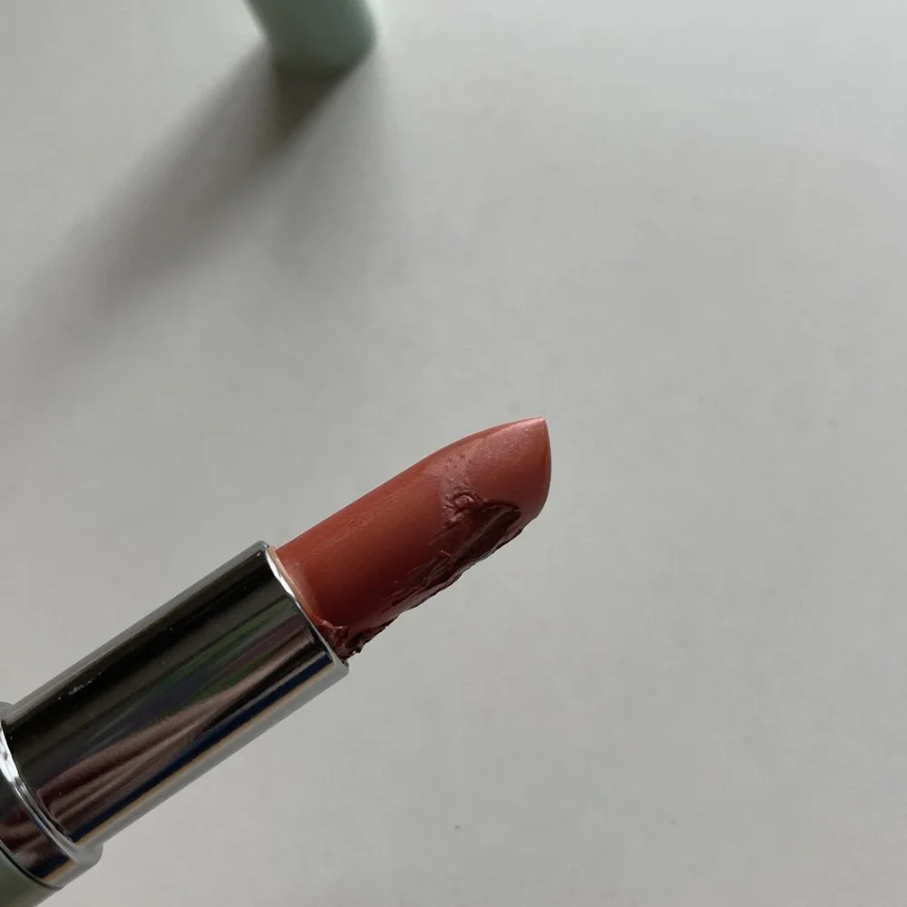 CLINIQUE Different Lipstick PINK PLUM Green Tube‎ Discontinued .13 oz Fullsize